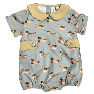 Vintage Ducks Collared Bubble