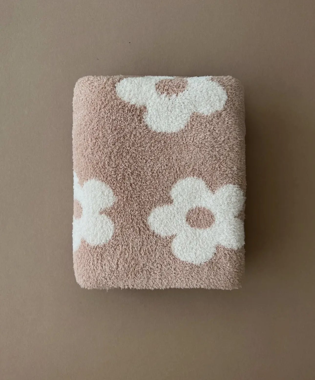 Daisy Baby Blanket | Latte